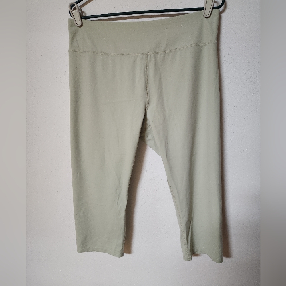 Womens FLX Light Green Cropped Leggings